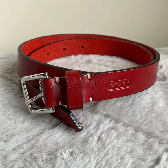 VTG Coach Handcrafted Mandarin Tan Leather Belt Brass Hardwar SZ M Made in Italy VTG Coach Leather Skinny Belt Brass Buckle Caramel Tan  main image 4
